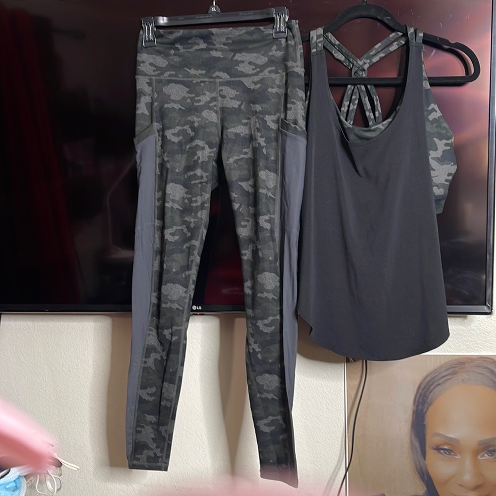 Fabletics Activewear Set Really Flattering - image 1
